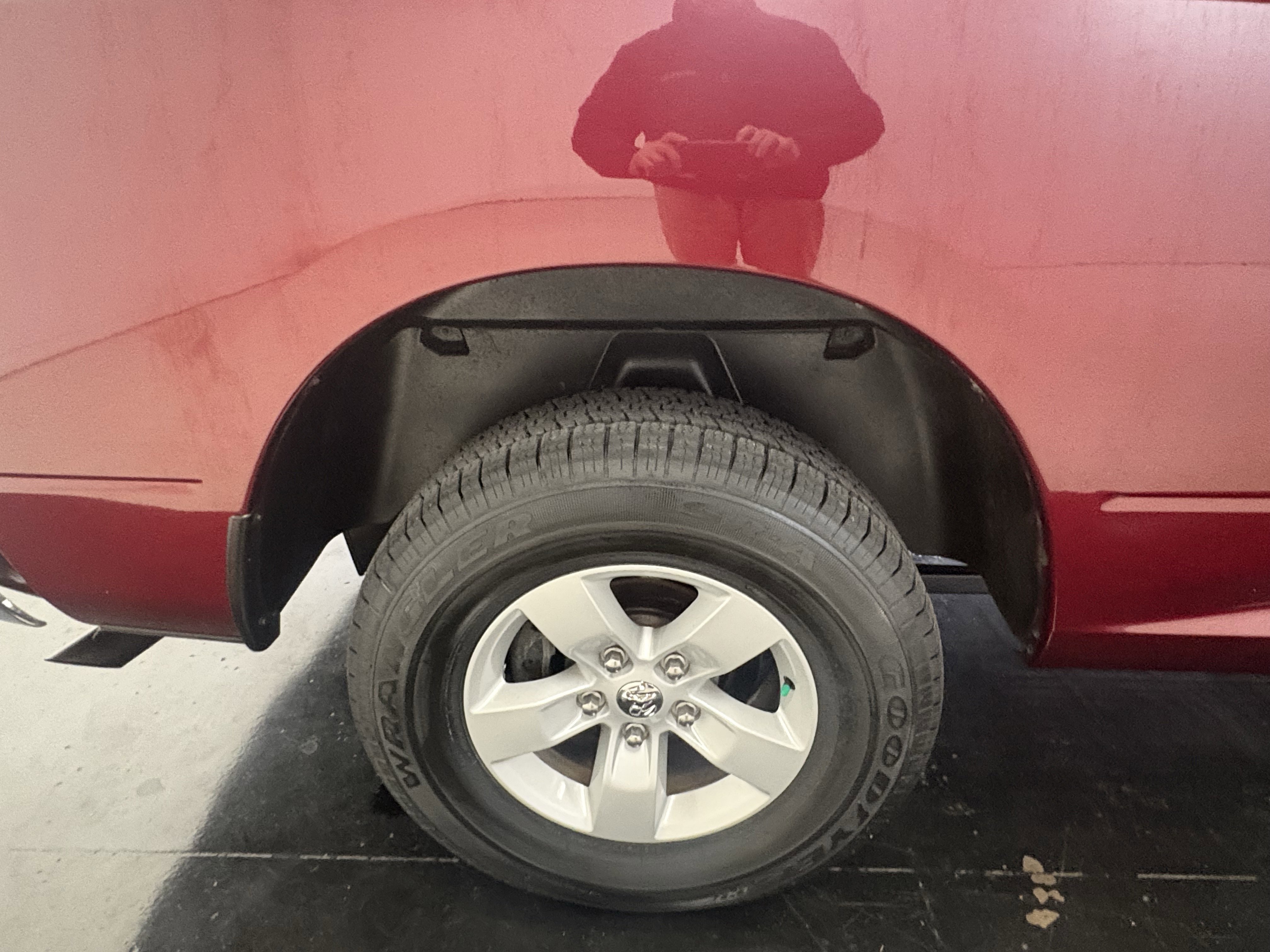 Used 2019 RAM 1500 Classic SLT image 10