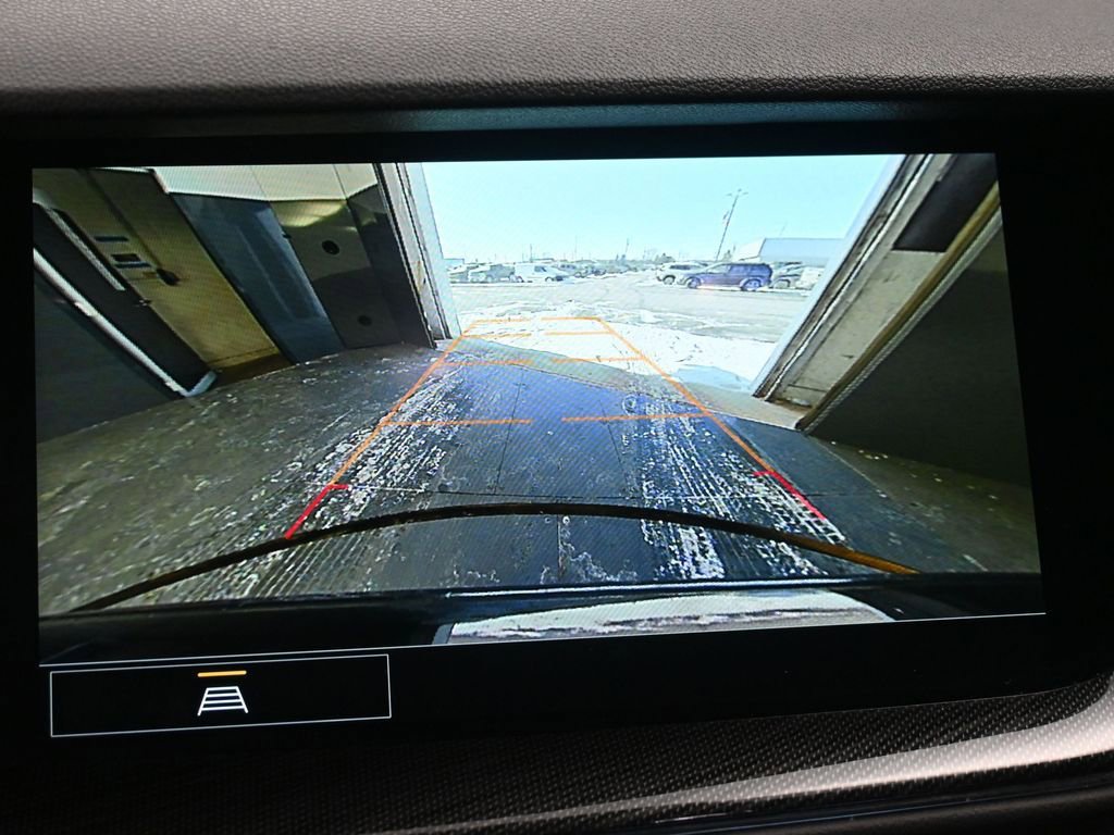 Used 2023 Buick Envision Essence image 28