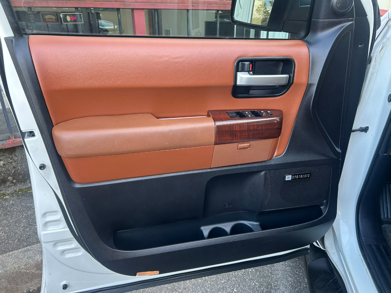 Used 2013 Toyota Sequoia Platinum image 14