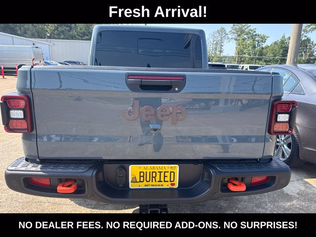 Used 2025 Jeep Gladiator Mojave AWD/4WD image 5