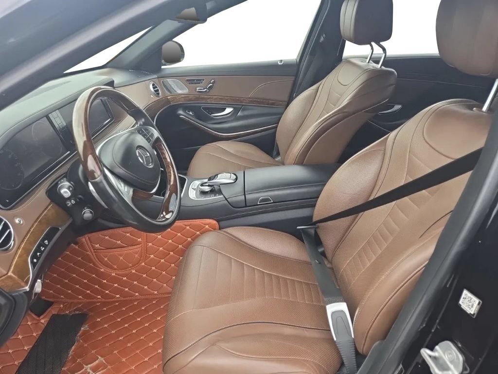 Used 2017 Mercedes-Benz S 550 4MATIC Sedan image 3