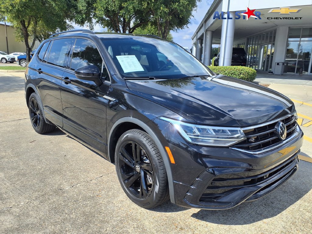 Used 2024 Volkswagen Tiguan SE R-Line
