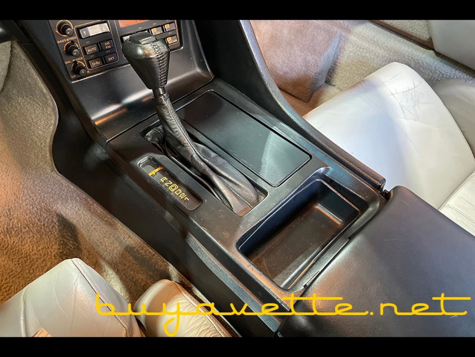 Used 1992 Chevrolet Corvette Coupe image 17