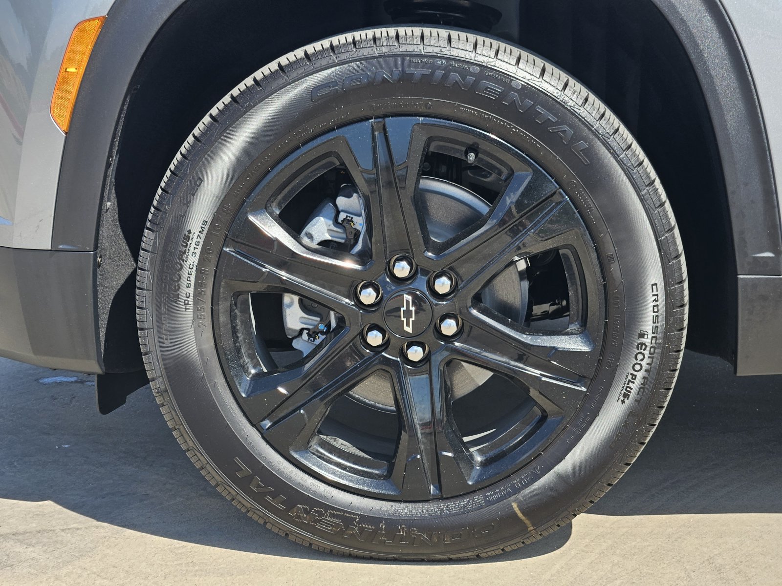 New 2027 Chevrolet Traverse LT w/ Midnight/Sport Edition FWD image 12