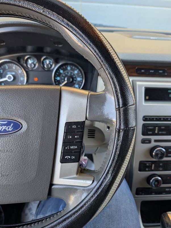 Used 2011 Ford Flex SEL w/ Rapid Spec Order Code image 13