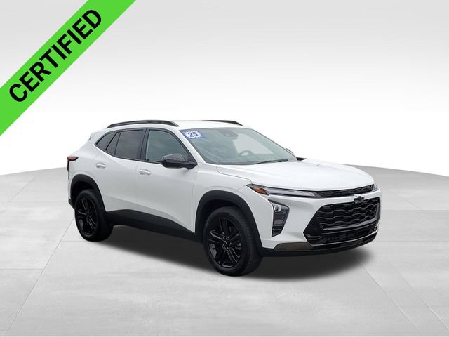 Certified 2025 Chevrolet Trax ACTIV w/ Driver Confidence Package FWD image 3