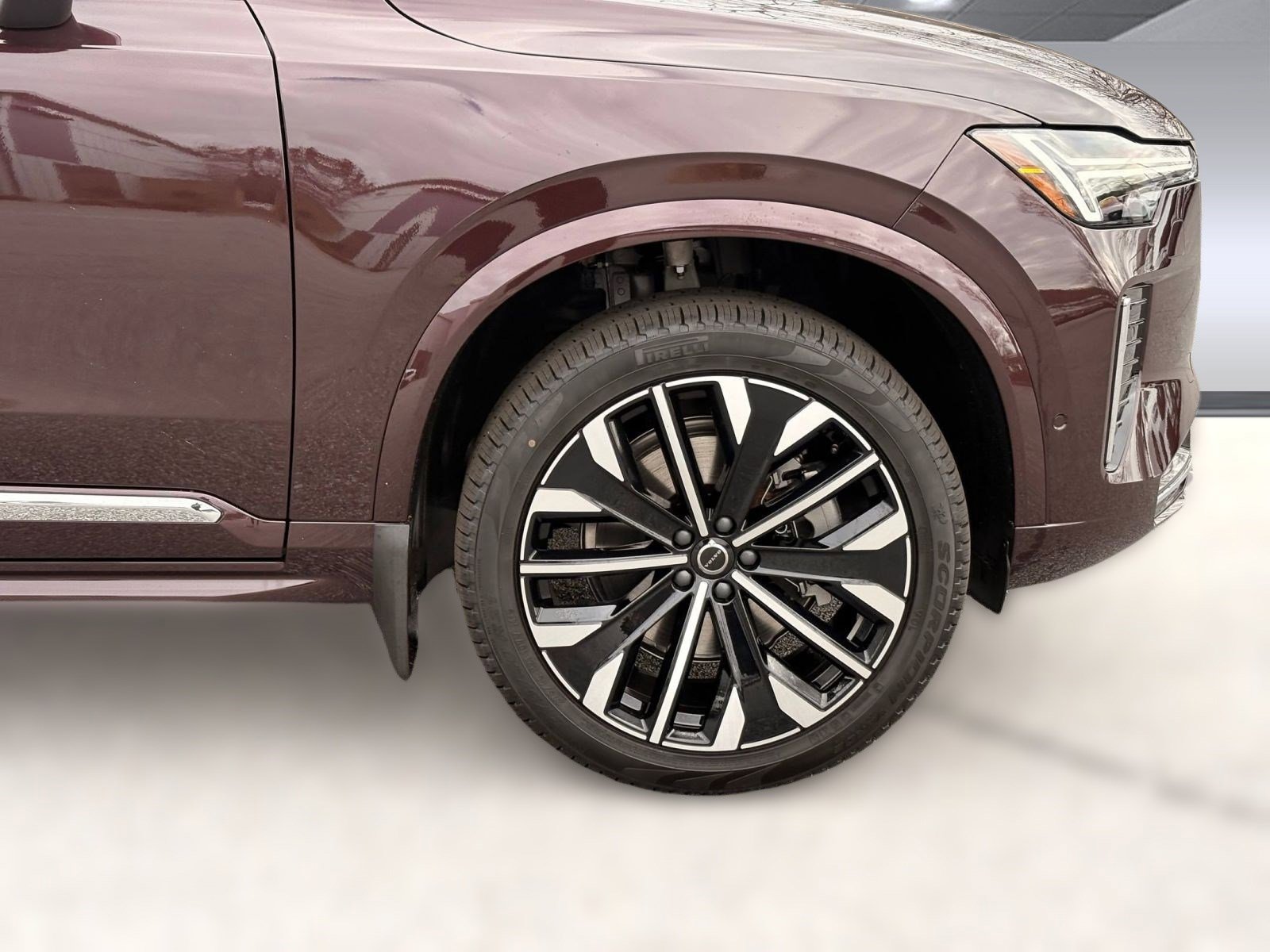 New 2026 Volvo XC90 B6 Ultra w/ Protection Package image 11