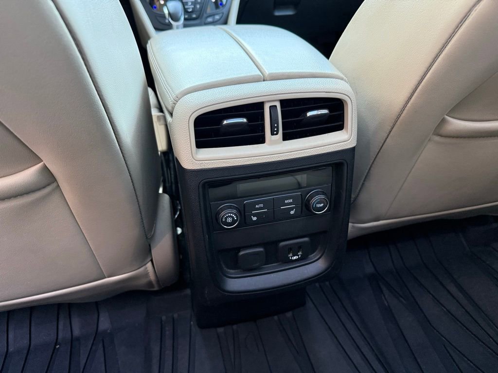 Used 2019 Buick Envision Essence image 24