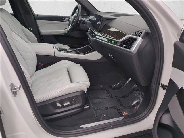 Used 2024 BMW X5 xDrive40i w/ Premium Package image 23