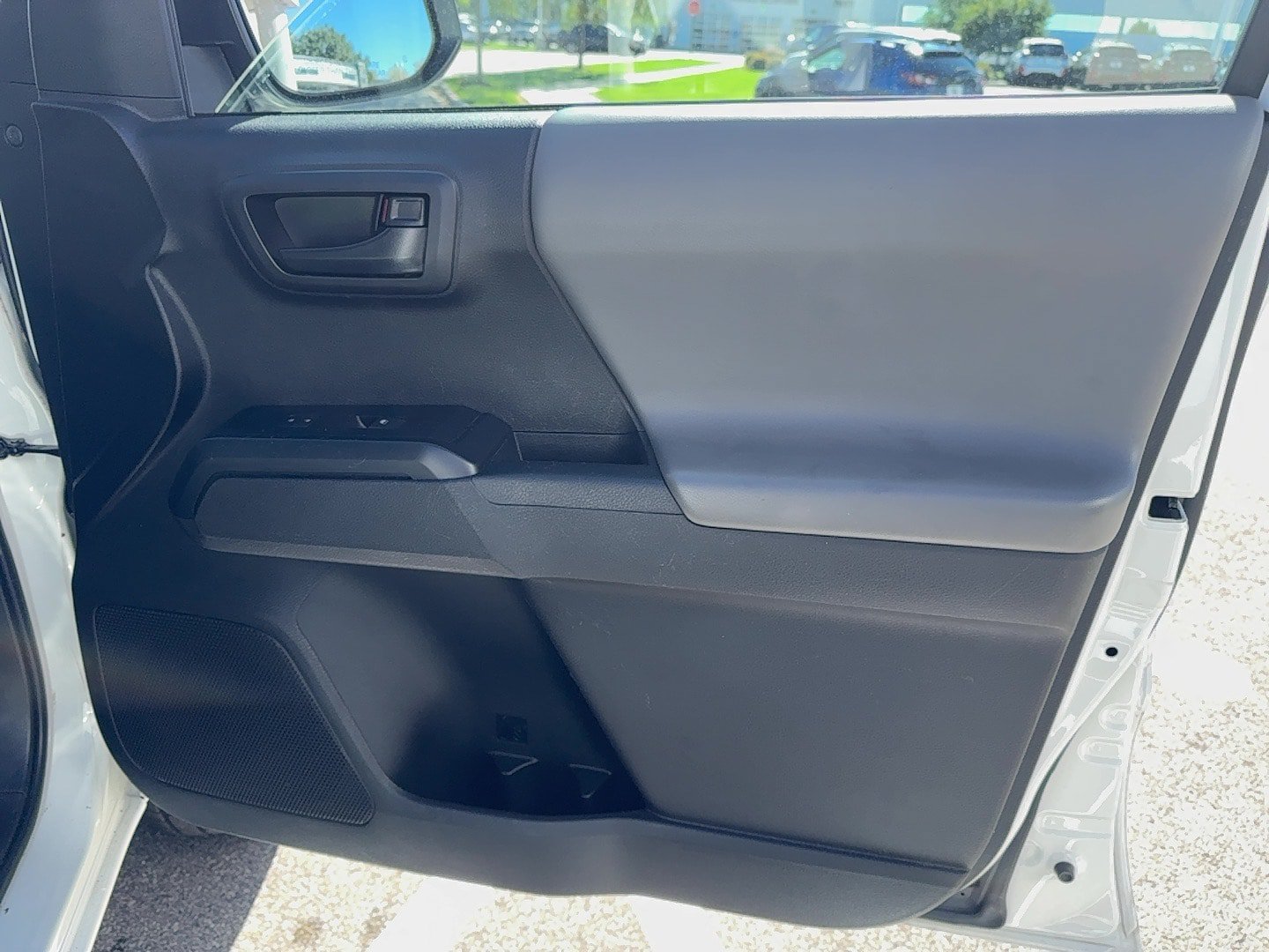Used 2022 Toyota Tacoma 2WD Access Cab image 18