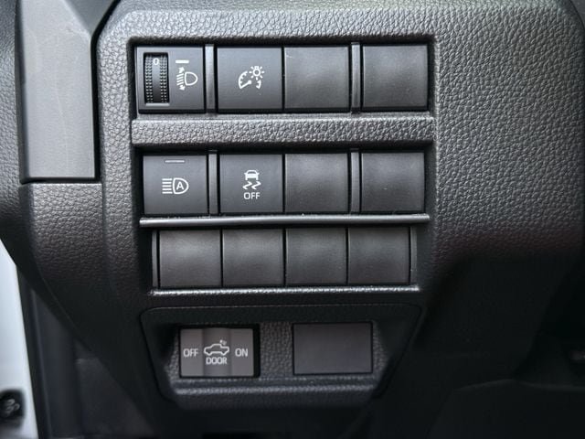 Used 2024 Toyota Tacoma SR AWD/4WD image 24