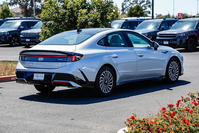 New 2026 Hyundai Sonata Limited FWD image 5