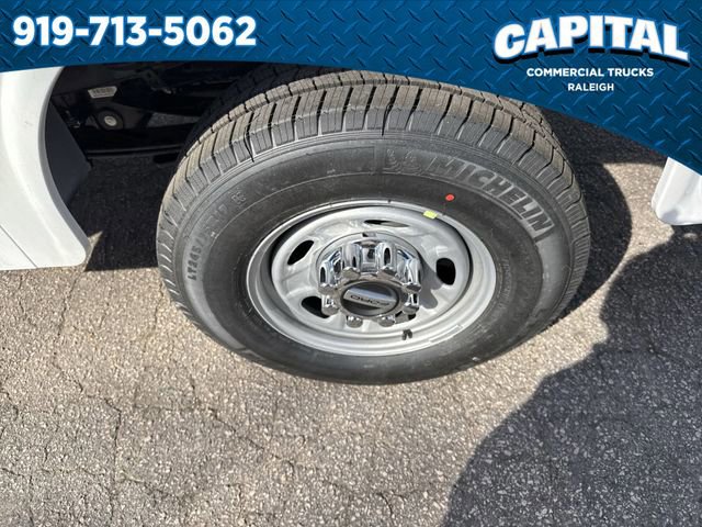 New 2026 Ford F350 XL w/ XL Chrome Package image 13