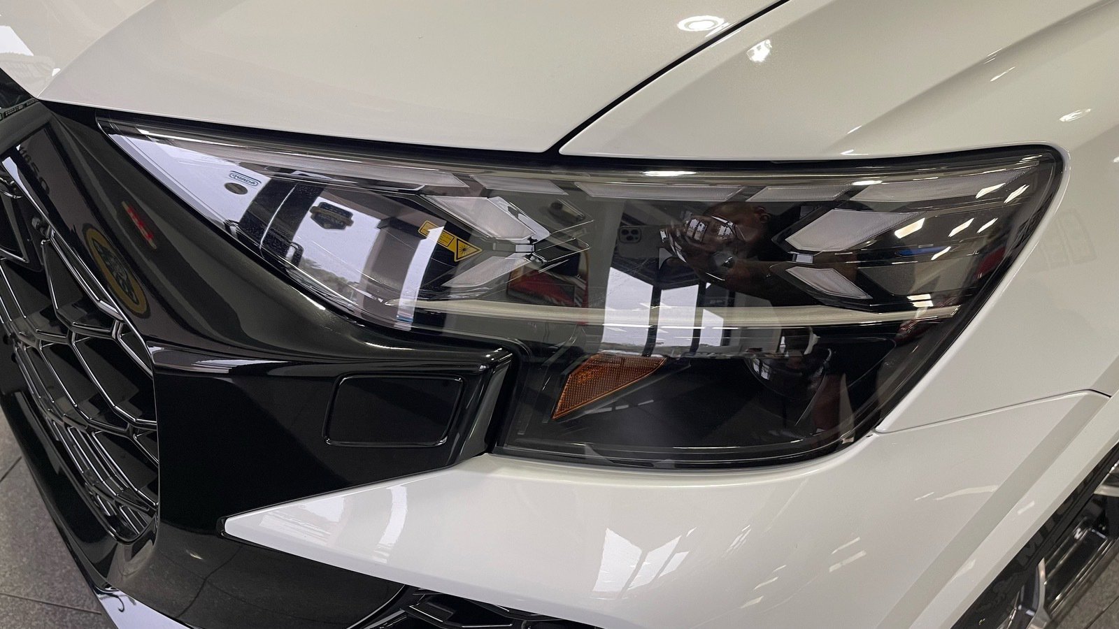 Used 2025 Audi RS Q8 performance w/ Executive Package image 10