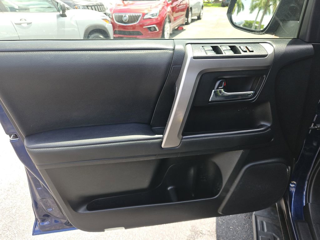 Used 2020 Toyota 4Runner SR5 image 18