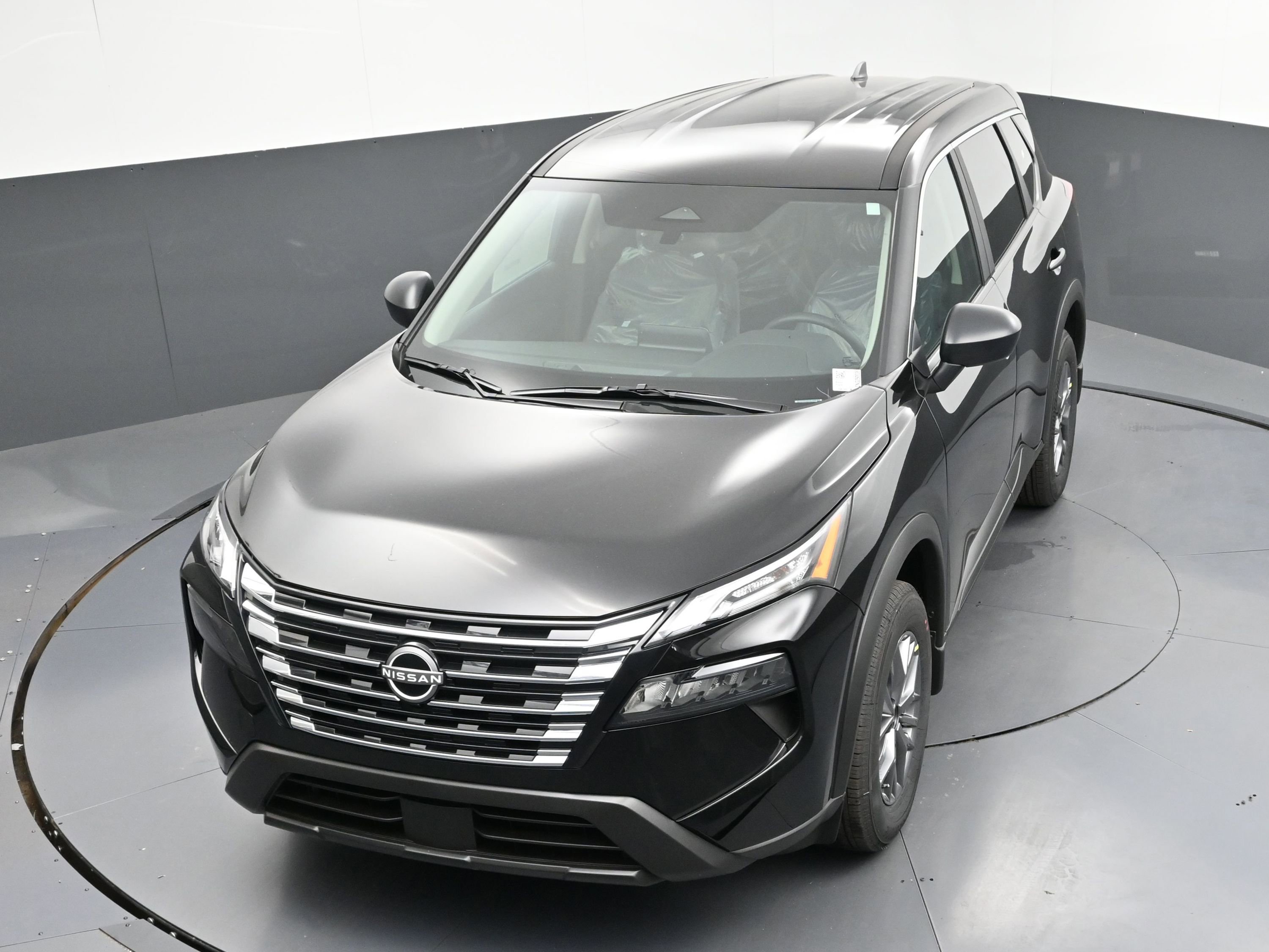 Certified 2025 Nissan Rogue S image 18