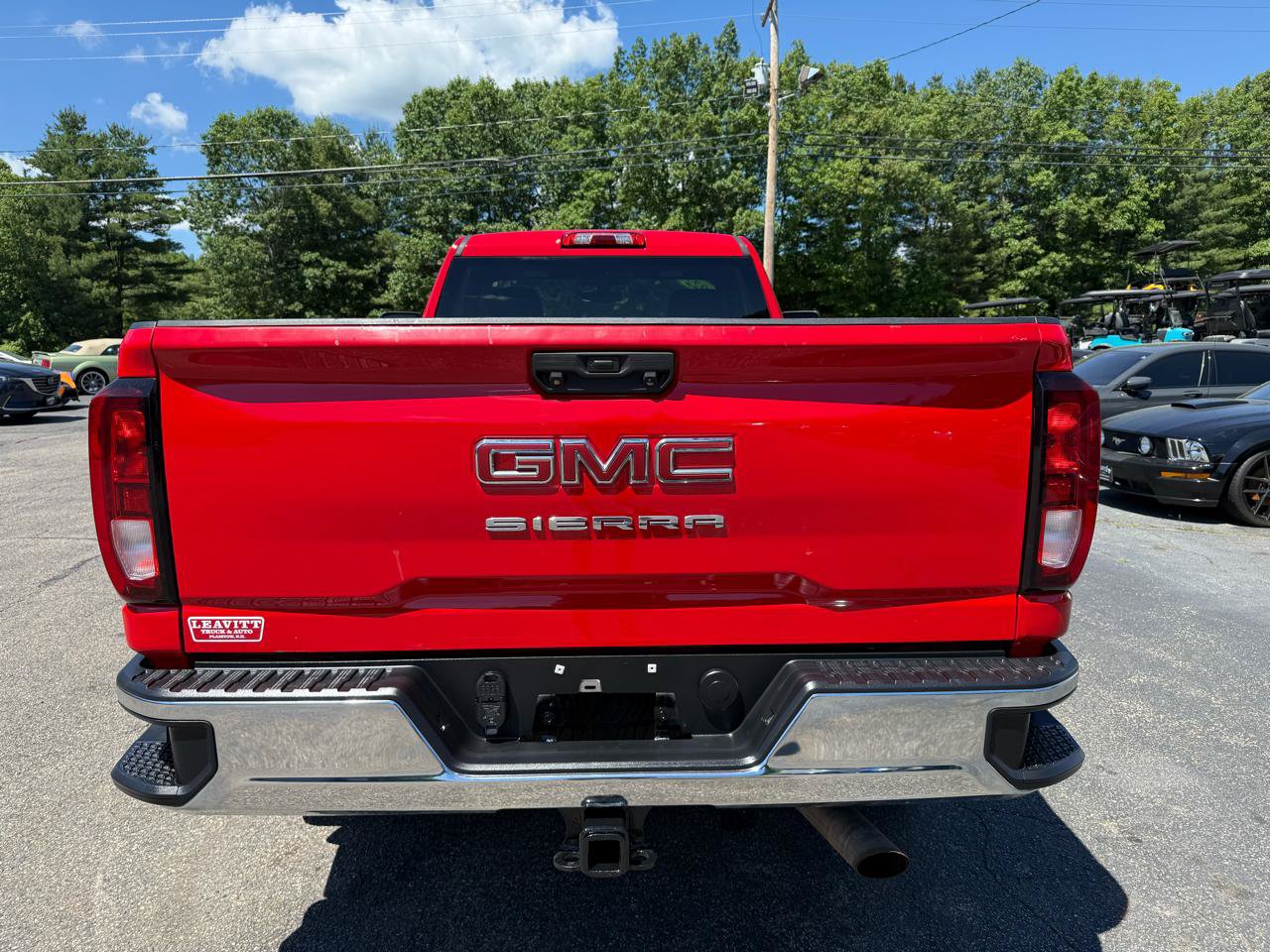 Used 2022 GMC Sierra 3500 Pro w/ Convenience Package AWD/4WD image 11
