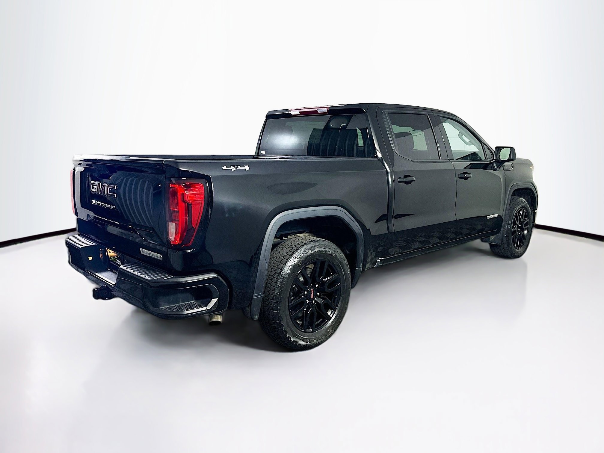 Used 2024 GMC Sierra 1500 Elevation image 9