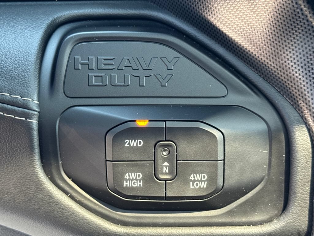 Used 2025 RAM 3500 Limited AWD/4WD image 42
