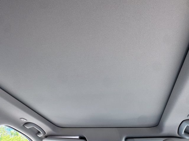 Used 2023 Nissan Rogue SL AWD/4WD image 23