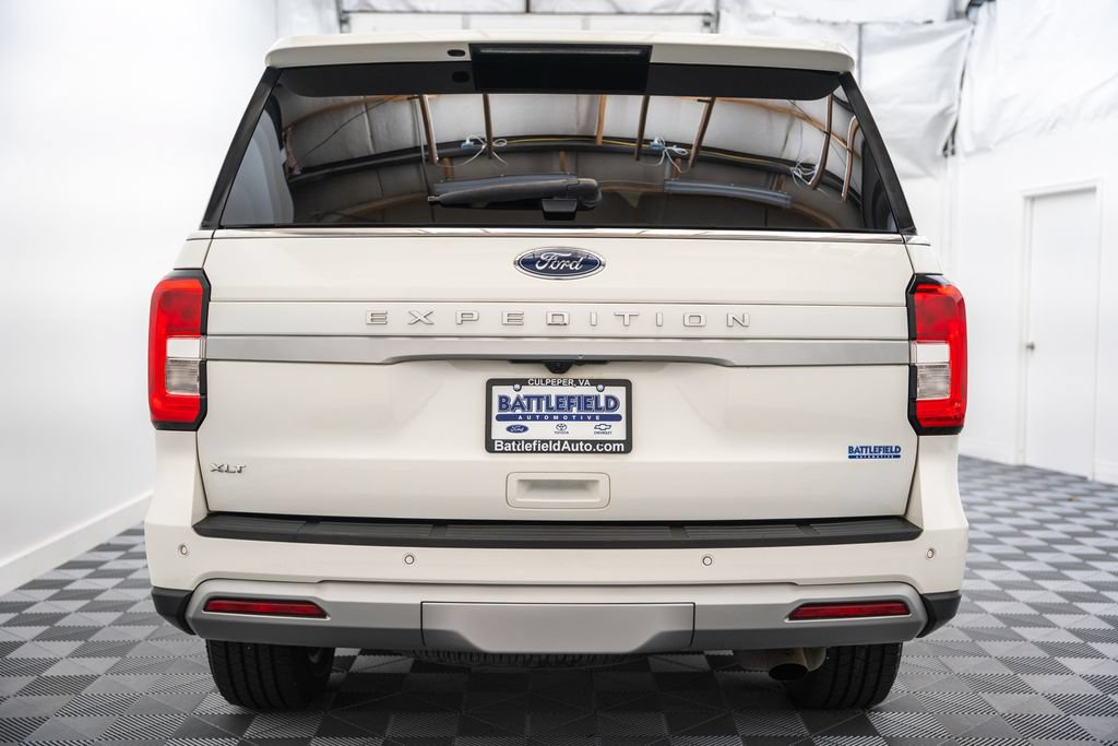 Used 2022 Ford Expedition XLT AWD/4WD image 6