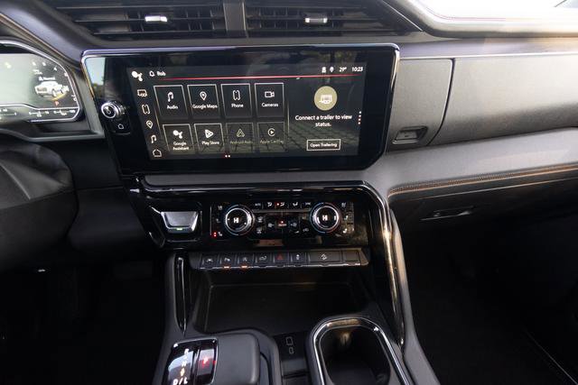 Used 2024 GMC Sierra 1500 AT4 w/ Technology Package image 23