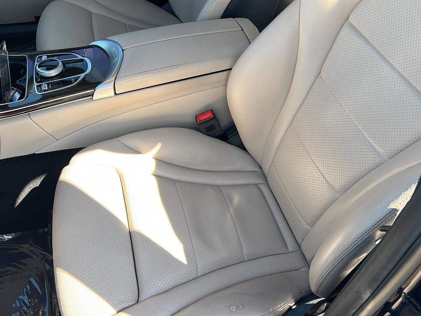 Used 2019 Mercedes-Benz C 300 Sedan w/ Premium Package image 27