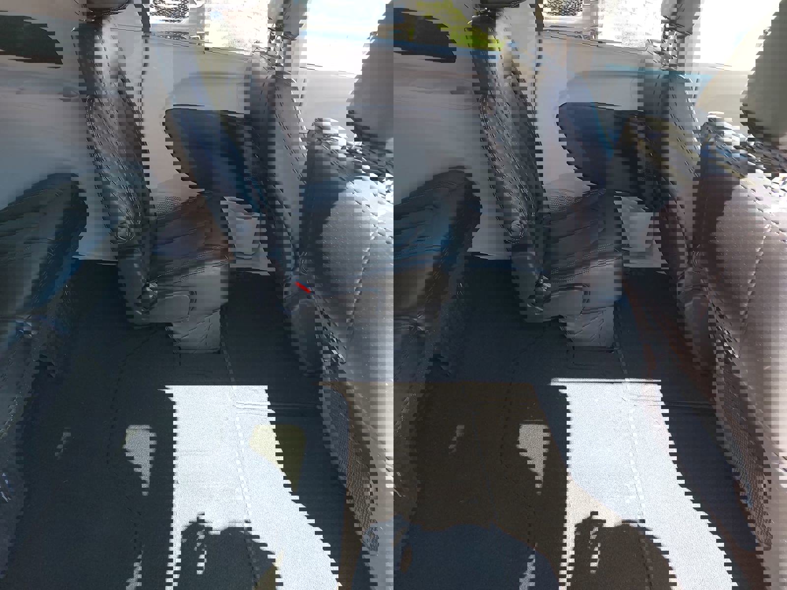 Used 2023 Chrysler Pacifica Touring-L image 13