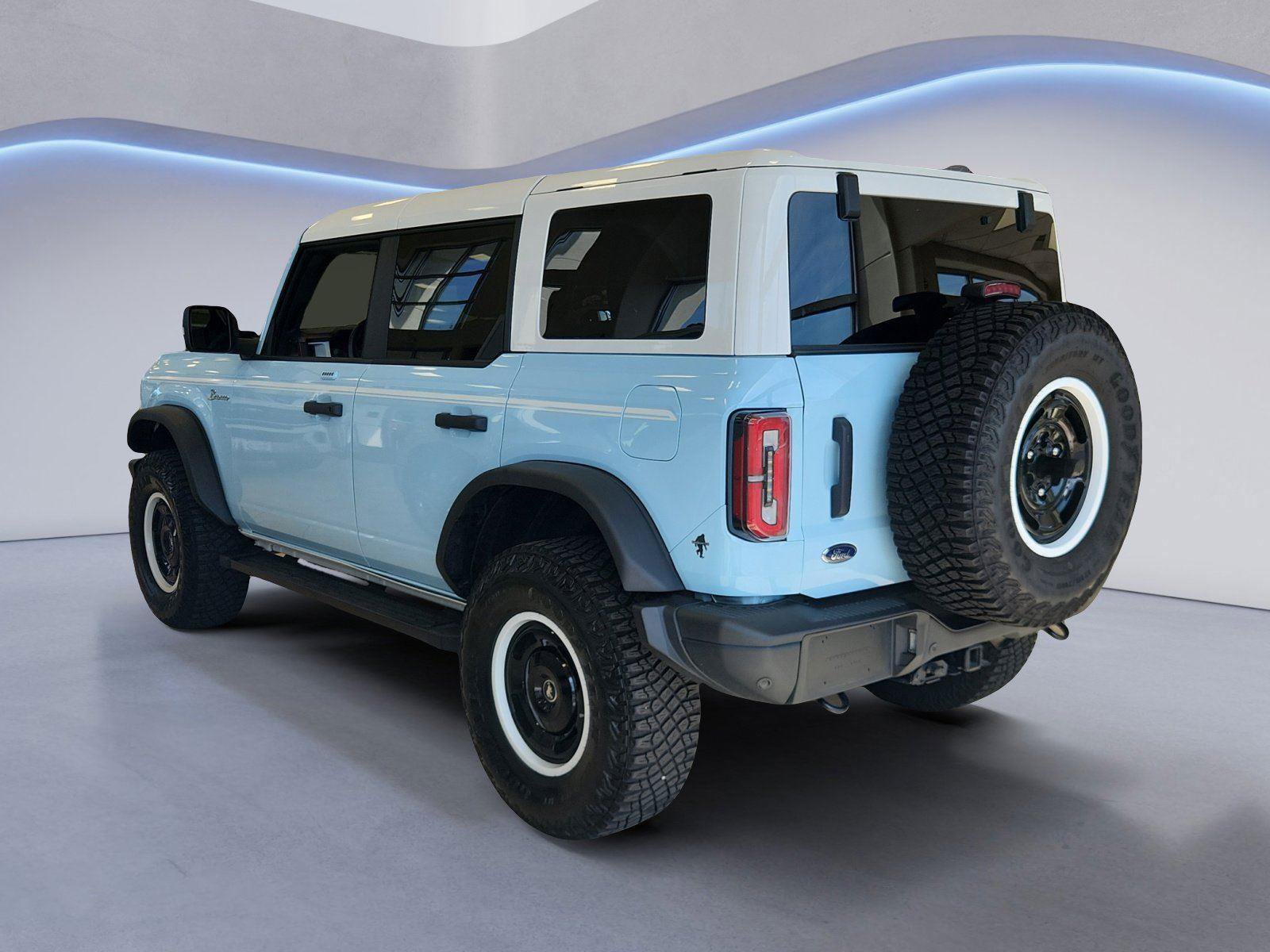 Certified 2023 Ford Bronco Heritage Edition AWD/4WD image 5