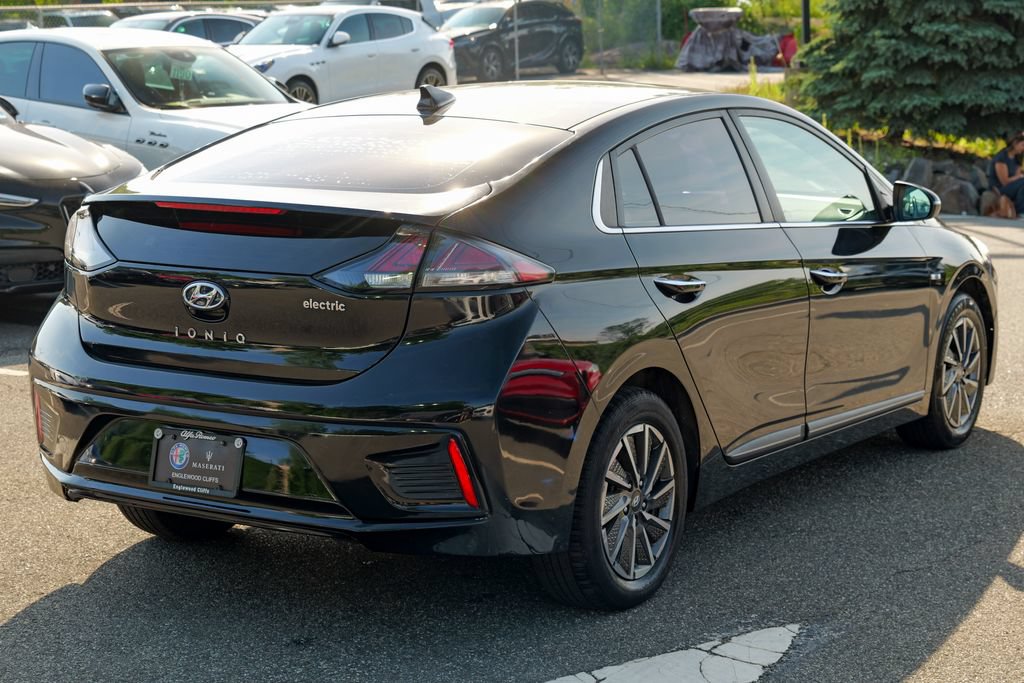 Used 2020 Hyundai Ioniq Limited FWD image 7