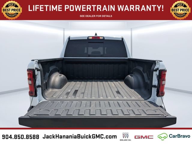 Used 2025 RAM 1500 Warlock AWD/4WD image 13