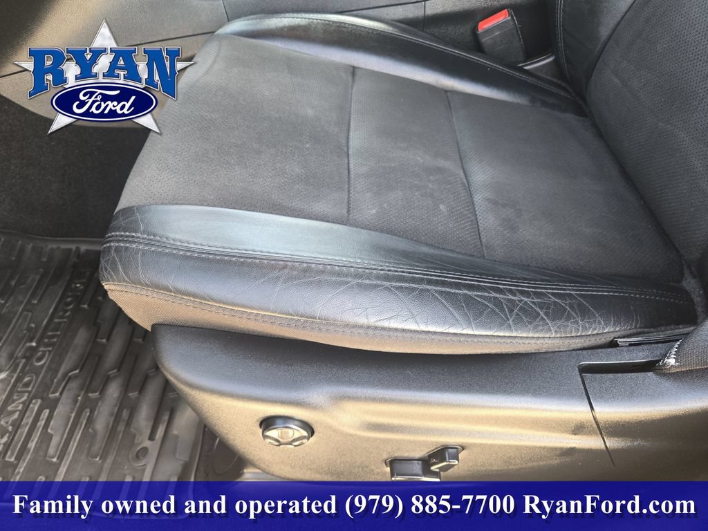 Used 2020 Jeep Grand Cherokee Altitude RWD image 16