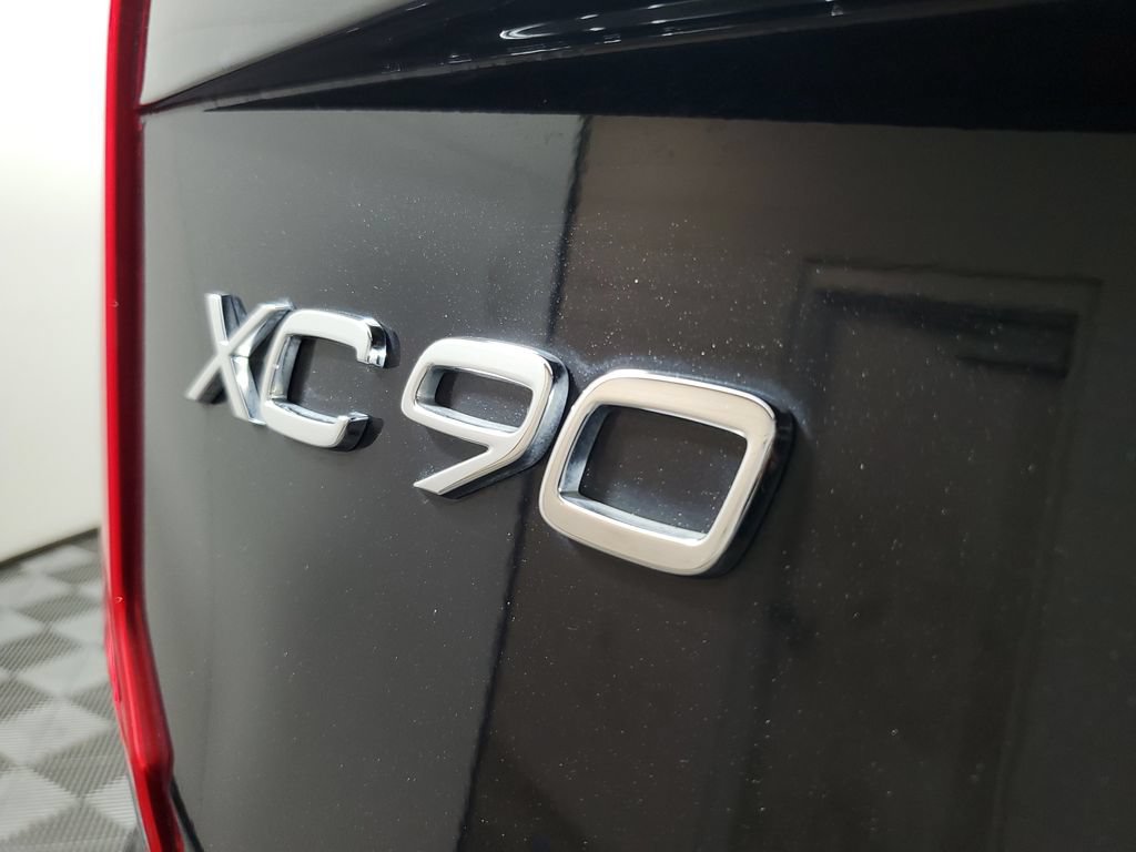 Used 2024 Volvo XC90 B5 Plus AWD/4WD image 10