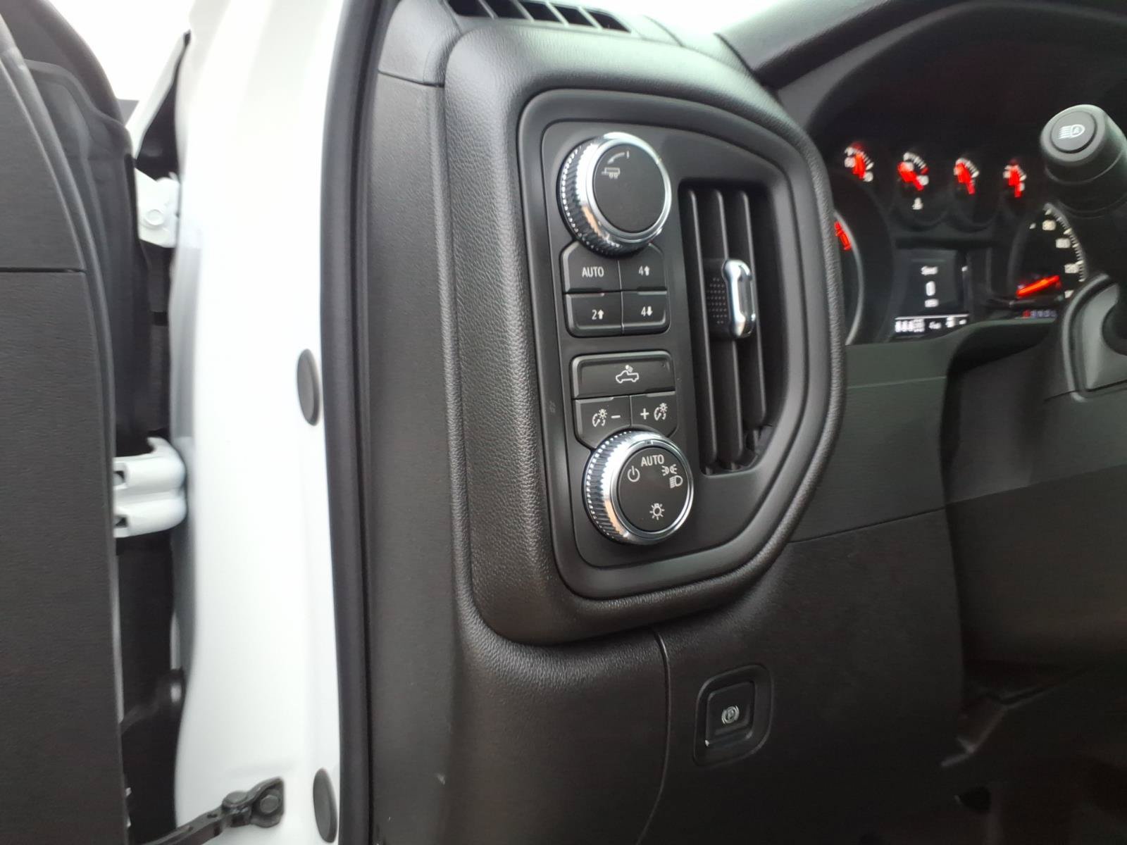 New 2026 GMC Sierra 1500 Pro w/ Pro Value Package AWD/4WD image 8