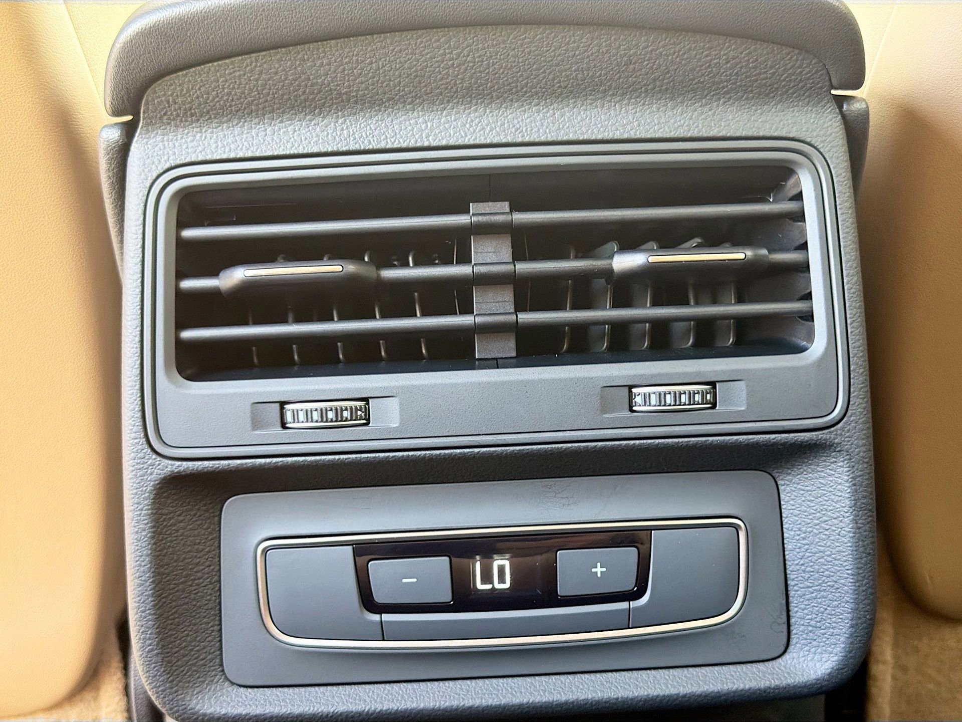 Used 2025 Audi Q7 3.0T Premium image 22