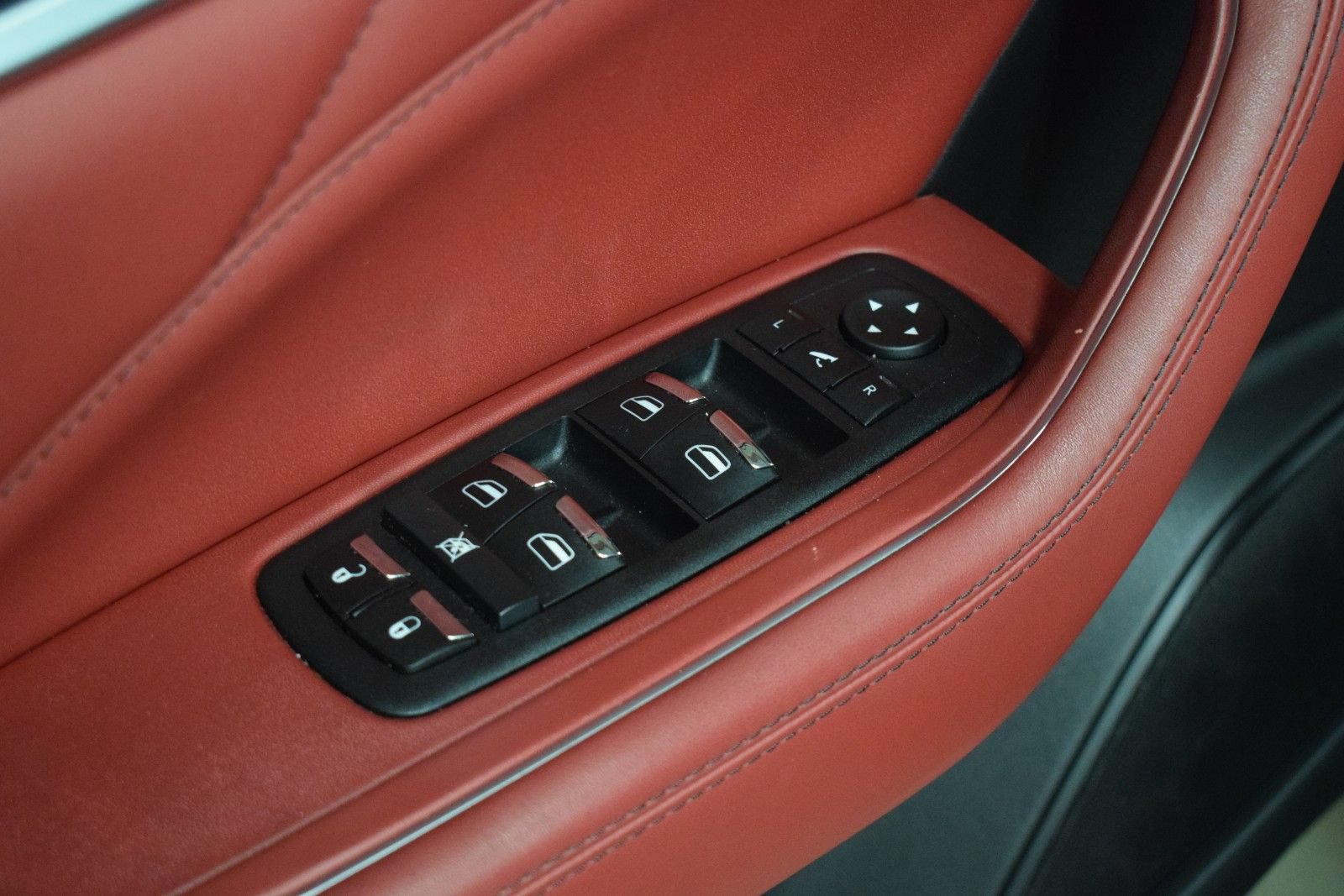 Certified 2022 Maserati Levante Modena AWD/4WD image 38