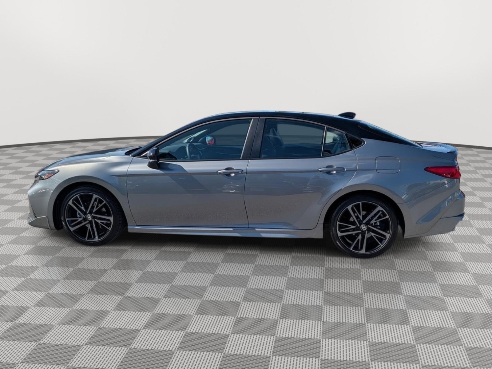 Used 2026 Toyota Camry XSE w/ Premium Plus Package FWD image 2