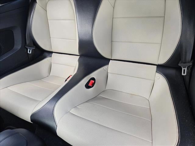 Used 2019 Ford Mustang Premium image 14