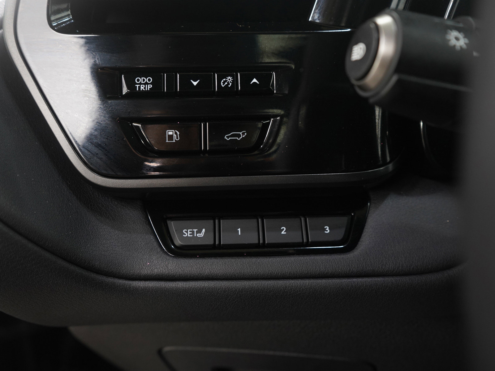 Used 2025 Lexus TX 350 AWD image 25