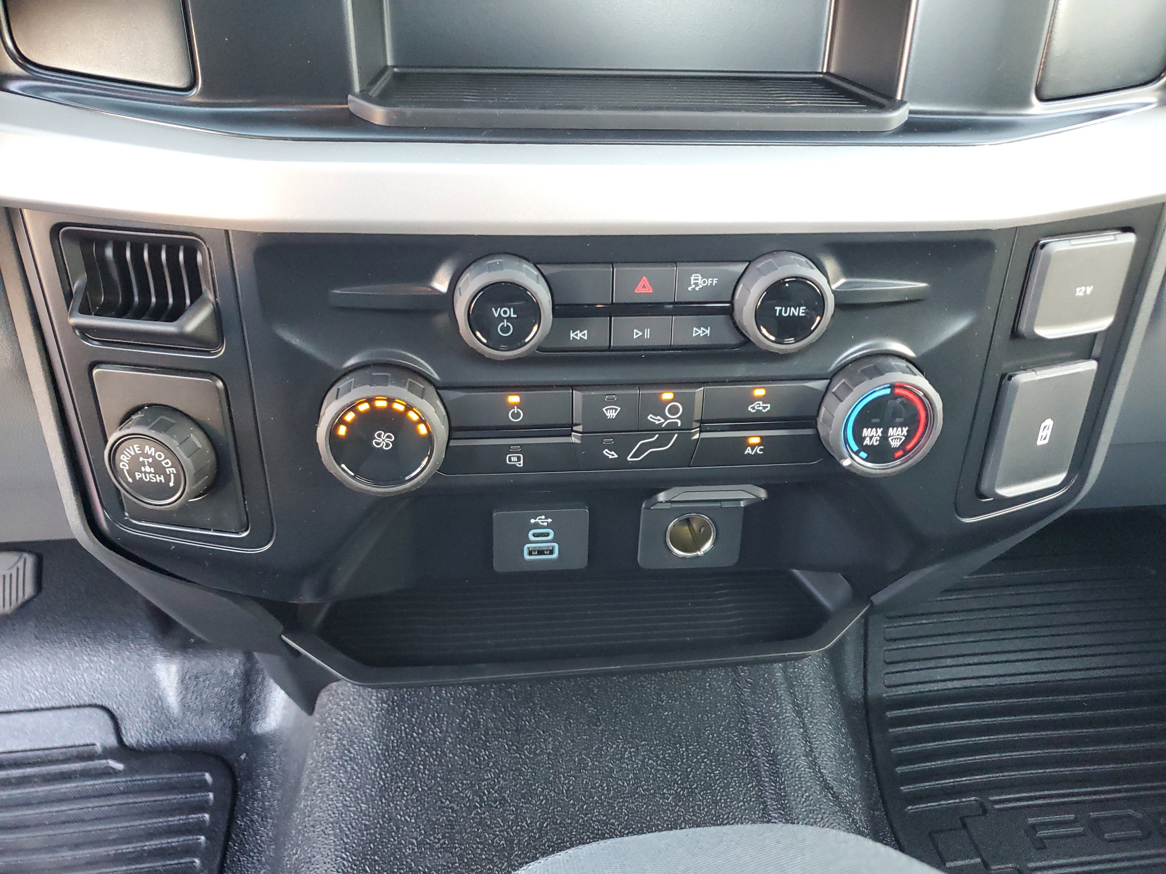 New 2026 Ford F350 XL w/ XL Chrome Package RWD image 19