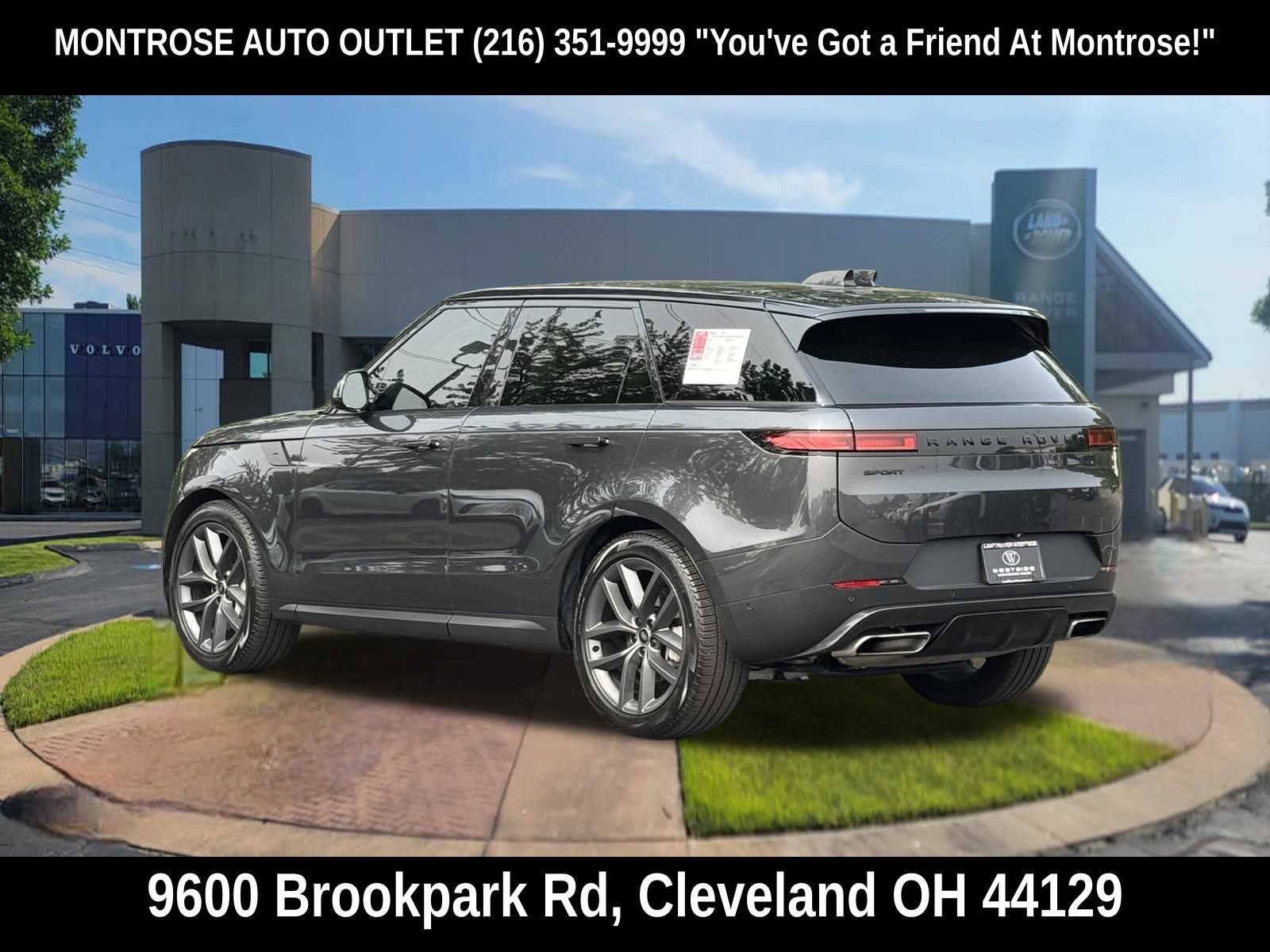 Used 2024 Land Rover Range Rover Sport SE AWD/4WD image 7
