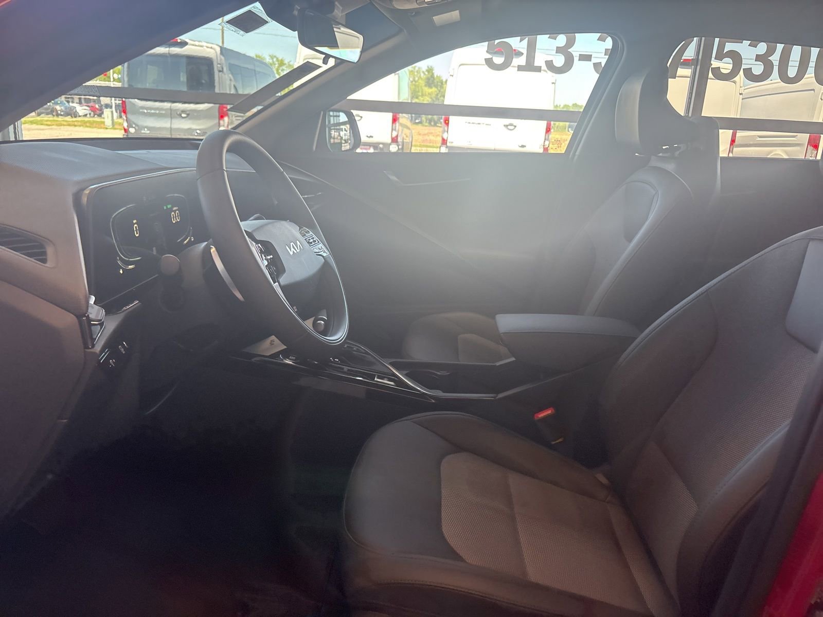 New 2025 Kia Niro EX image 9