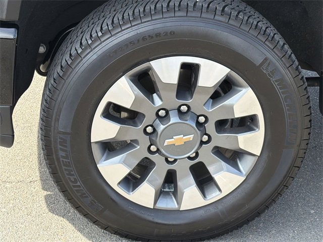 Used 2024 Chevrolet Silverado 2500 Custom w/ Custom Value Package image 16