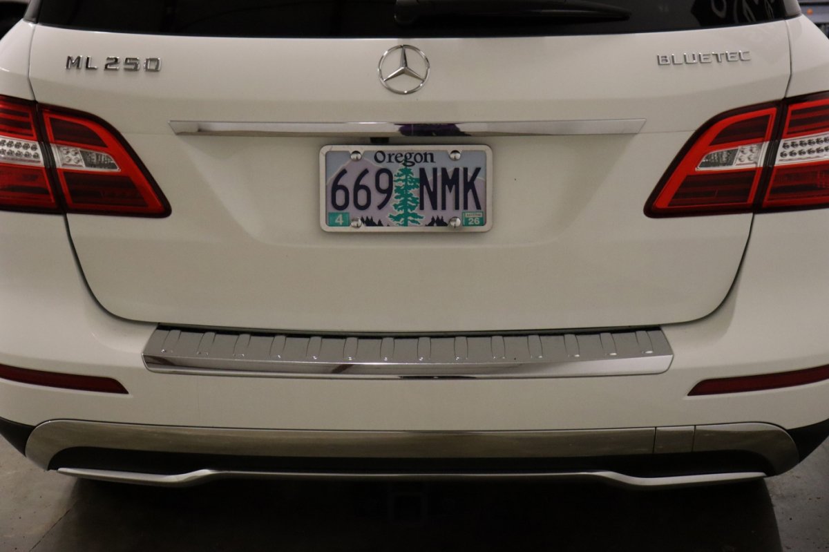 Used 2015 Mercedes-Benz ML 250 BlueTEC 4MATIC image 40