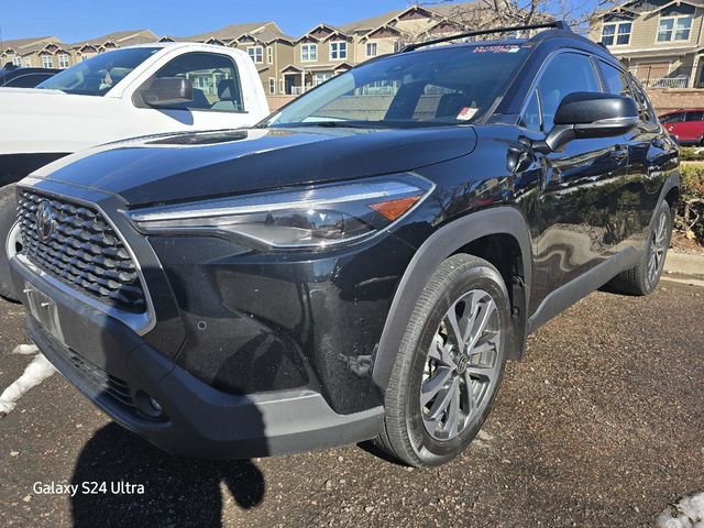 Used 2022 Toyota Corolla Cross XLE w/ Convenience Package video 3