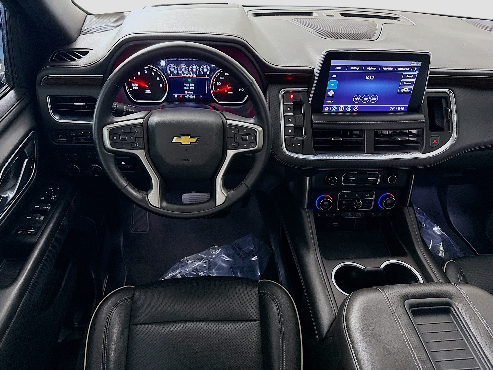 Used 2021 Chevrolet Tahoe Premier w/ Premium Package AWD/4WD image 17