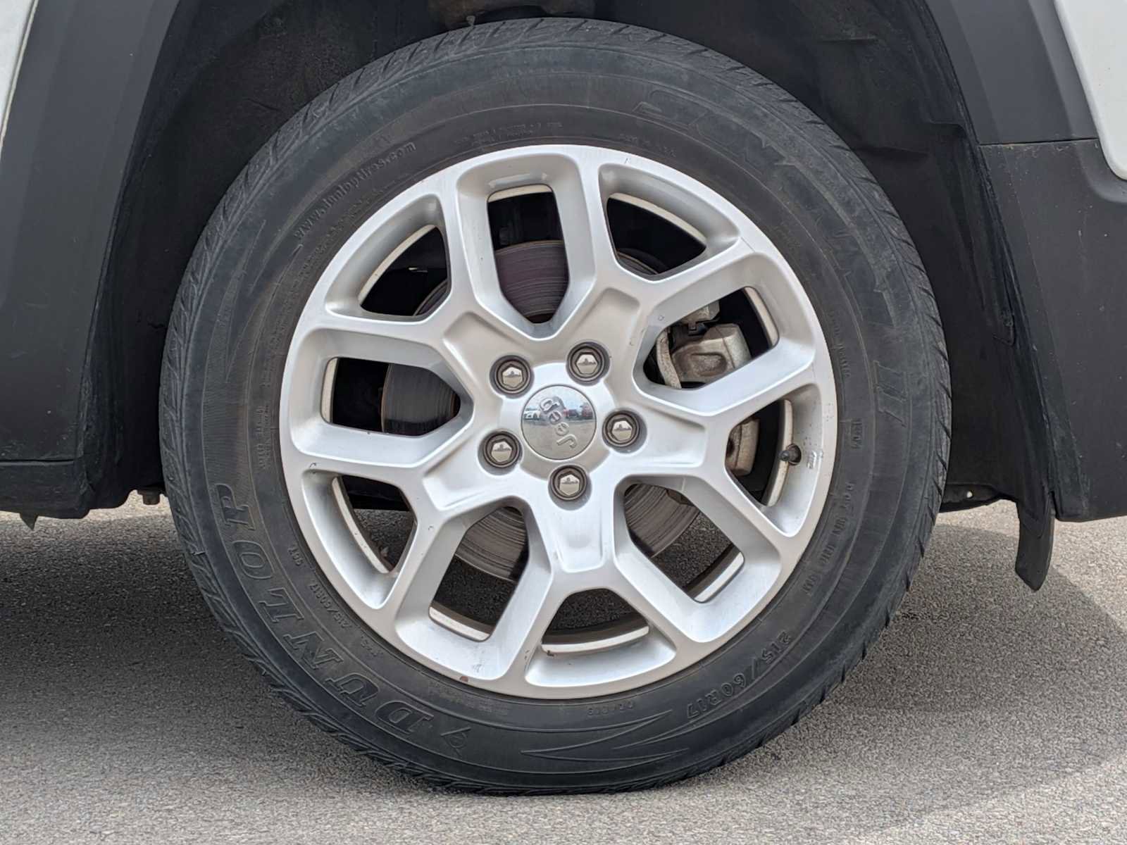 Used 2018 Jeep Renegade Latitude image 13