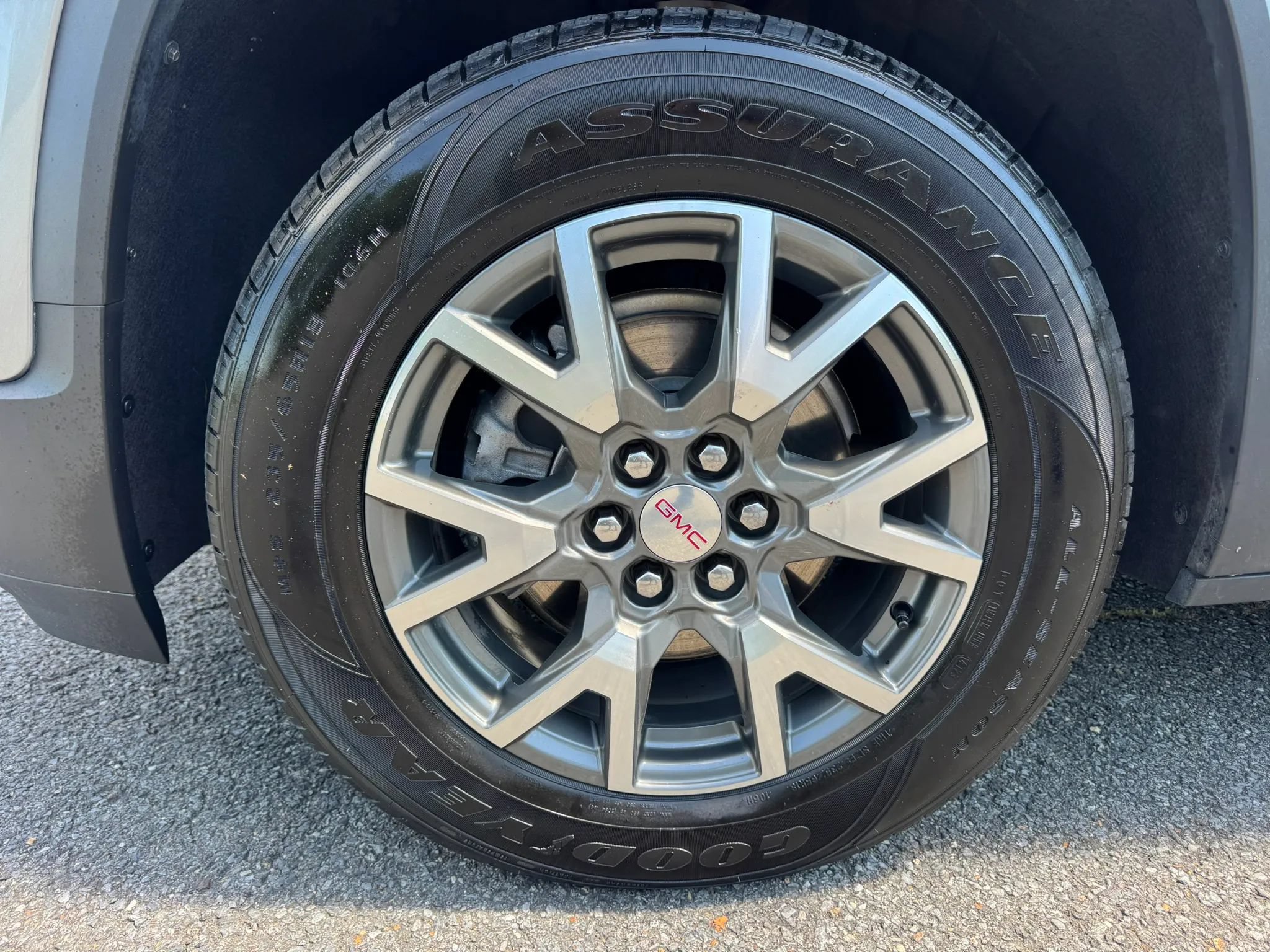 Used 2023 GMC Acadia SLE AWD/4WD image 9