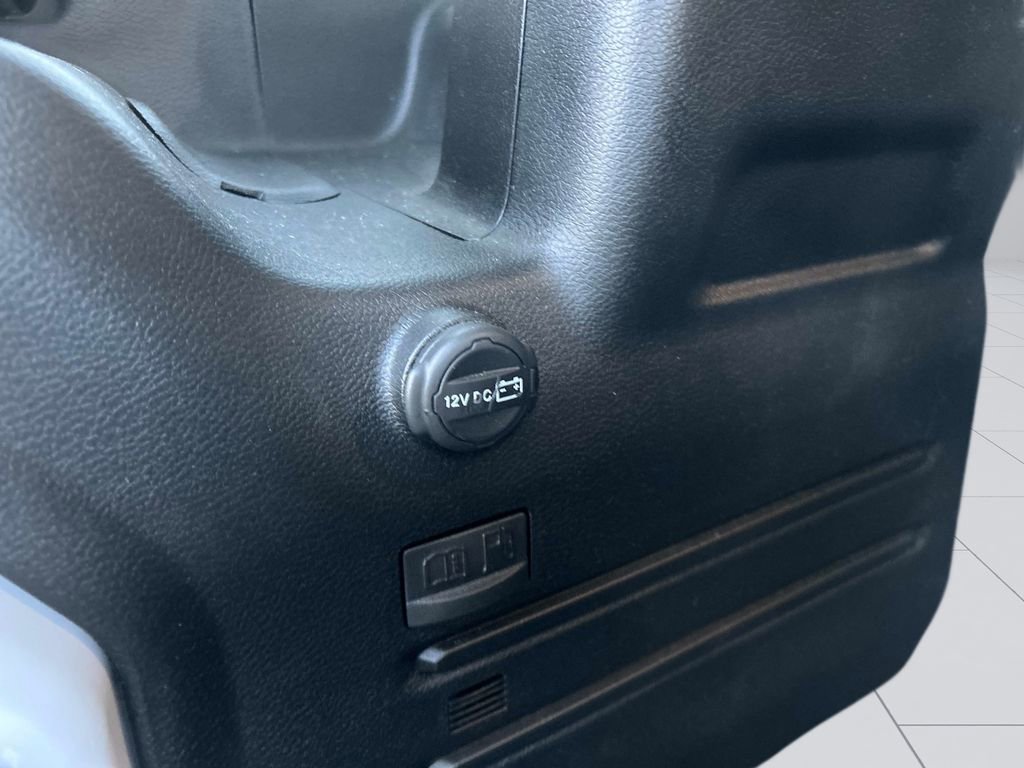 Used 2023 Jeep Wrangler Unlimited w/ Dual Top Group image 15