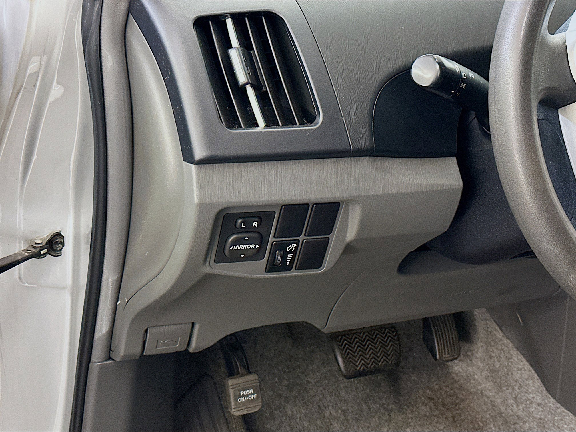 Used 2010 Toyota Prius Three image 17